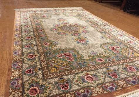 تصویر 1 از فرش دست بافت اصیل الهام گرفته از هنر کهن